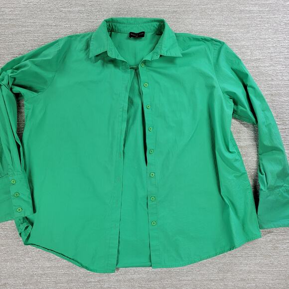 White Fox Short 2 Piece Set Womens S/M Green Button Up Oversized Top Pull On - Picture 13 of 16